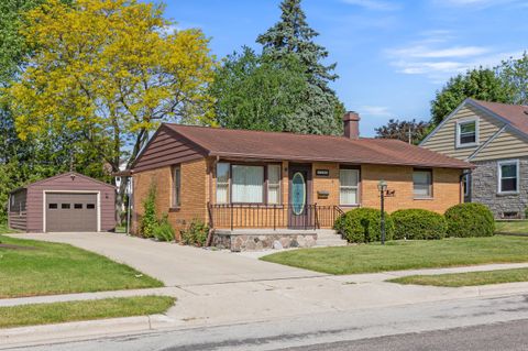 Photo of 106 N Bruns Ave, Plymouth, WI 53073 (MLS # 1965085)