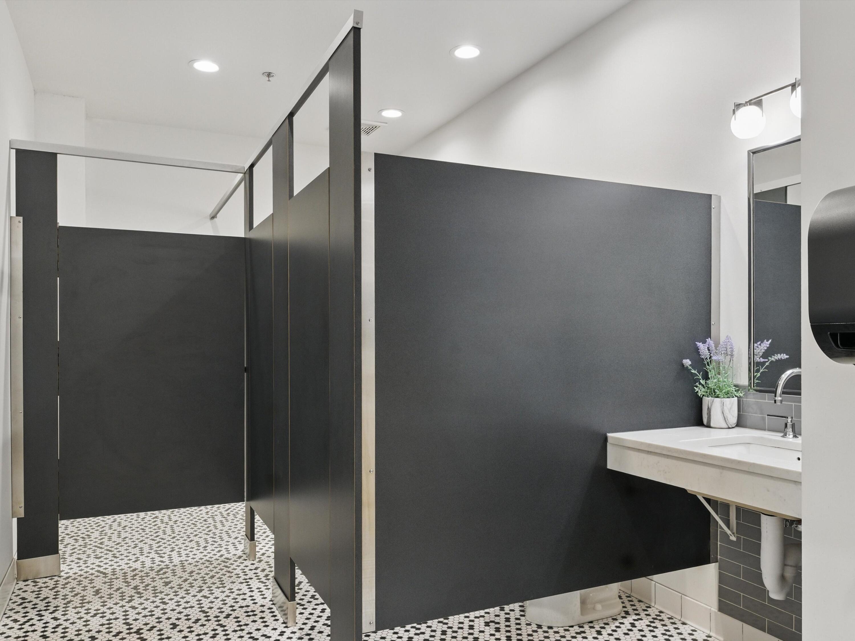 Manitowoc, Wisconsin 54220, United States, ,Residential,Active,136348