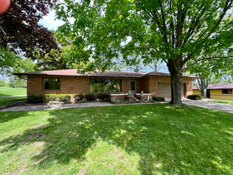 Photo of 12740 W Lagoon Rd, New Berlin, WI 53151 (MLS # 1919884)