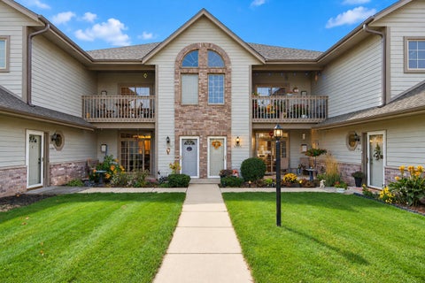 Photo of N161W18927 Heather Lynn Cir, Jackson, WI 53037 (MLS # 1985666)