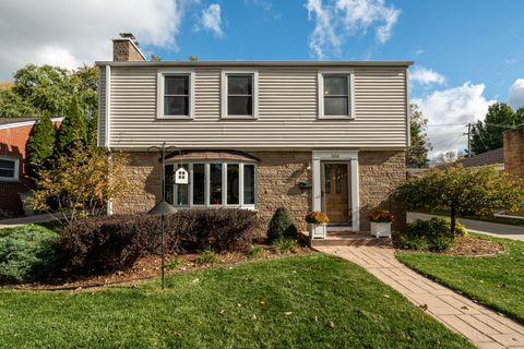 Photo of 3234 N 95th St, Milwaukee, WI 53222 (MLS # 1940403)