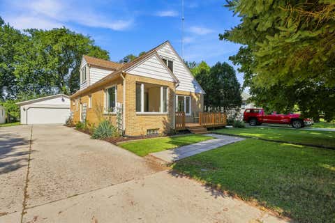 Photo of 1004 N 37th St, Sheboygan, WI 53081 (MLS # 1977627)