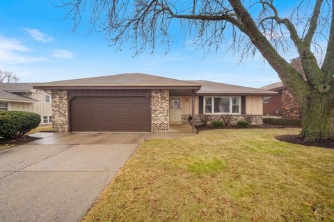 Photo of 6105 68th St, Kenosha, WI 53142 (MLS # 1952822)