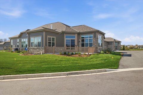 Photo of S99W13828 Clubhouse Ct, Muskego, WI 53150 (MLS # 1959087)