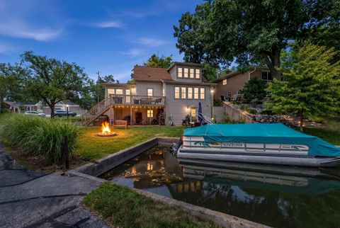 Photo of 30421 Forest Dr, Burlington, WI 53105 (MLS # 1971984)
