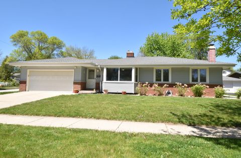 Photo of 1526 Greenway Ter, Waukesha, WI 53186 (MLS # 1962612)