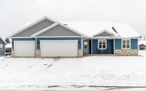 Photo of 2007 Spakenburg Rd, Holmen, WI 54636 (MLS # 1944943)