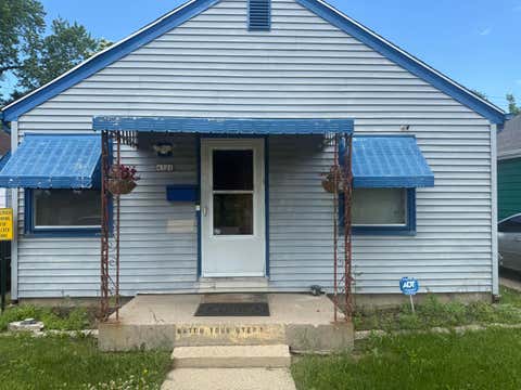 Photo of 4327 N 35th St, Milwaukee, WI 53216 (MLS # 1967740)