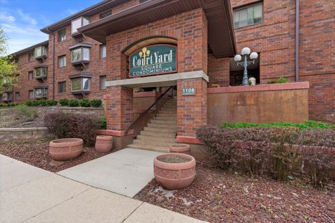 Photo of 1108 N Milwaukee St, Milwaukee, WI 53202 (MLS # 1961370)