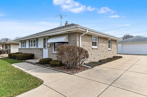 Photo of 3386 S 78th St, Milwaukee, WI 53219 (MLS # 1955115)