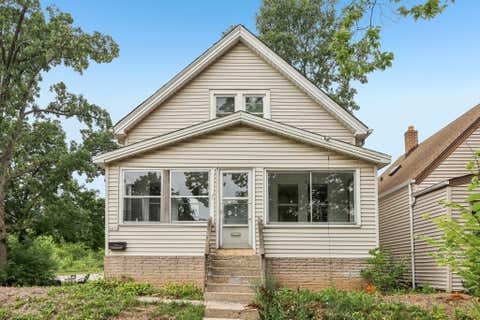 Photo of 661 S 61st St, Milwaukee, WI 53214 (MLS # 1975071)