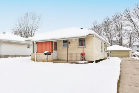 Photo of 6124 W Spokane St, Milwaukee, WI 53223 (MLS # 1944234)