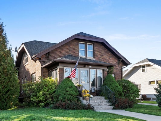 946 N 10TH ST, MANITOWOC, WI 54220 - Image 99209b47c84587b4e0f8adfbff370fbb/1606155402