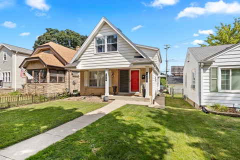 Photo of 6420-6420A W Moltke Ave, Milwaukee, WI 53210 (MLS # 1979072)