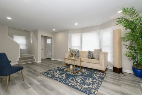 Photo of 4158 N 17TH St, Milwaukee, WI 53209 (MLS # 1977232)