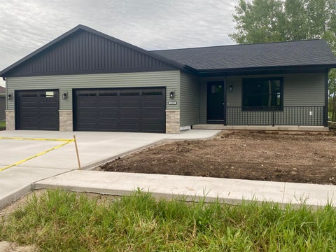 Photo of 1519 Alpine Cir, North Fond Du Lac, WI 54937 (MLS # 1979843)