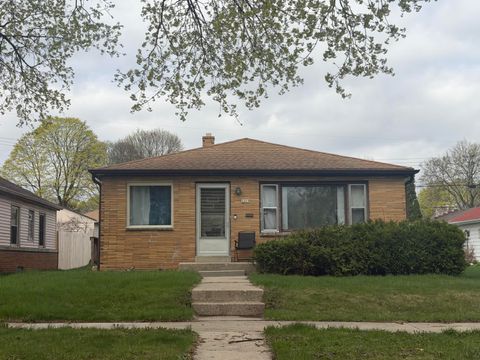 Photo of 4469 N 70th St, Milwaukee, WI 53218 (MLS # 1958847)