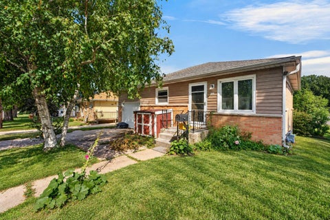 Photo of 422 Cedar St, Hartford, WI 53027 (MLS # 1980568)