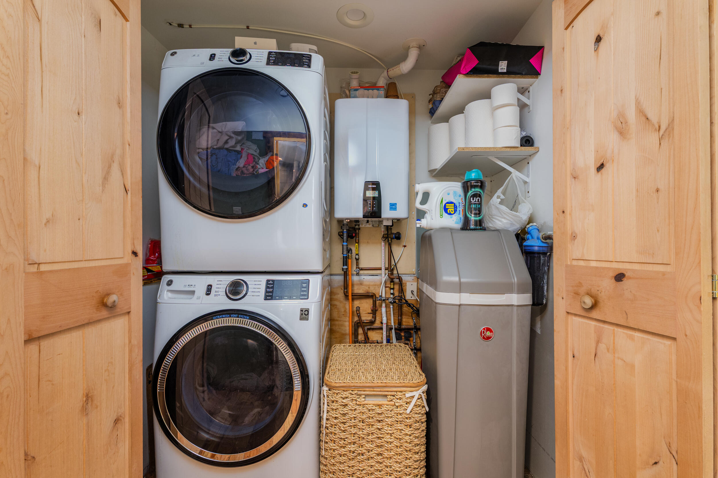 Salem Lakes, Wisconsin 53168, United States, 2 Bedrooms Bedrooms, ,1 BathroomBathrooms,Residential,Pending,131583