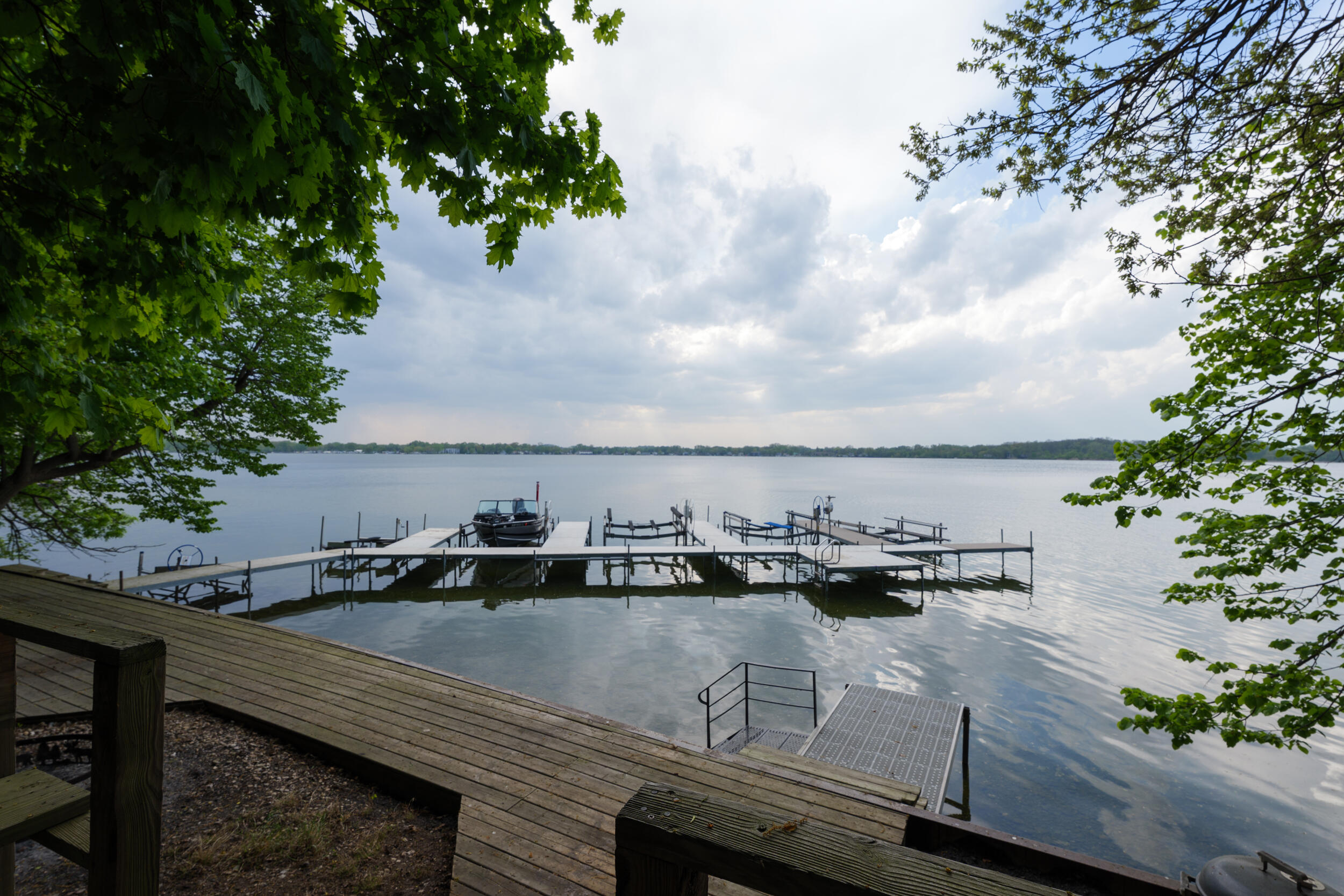 Salem Lakes, Wisconsin 53168, United States, 2 Bedrooms Bedrooms, ,1 BathroomBathrooms,Residential,Pending,131583