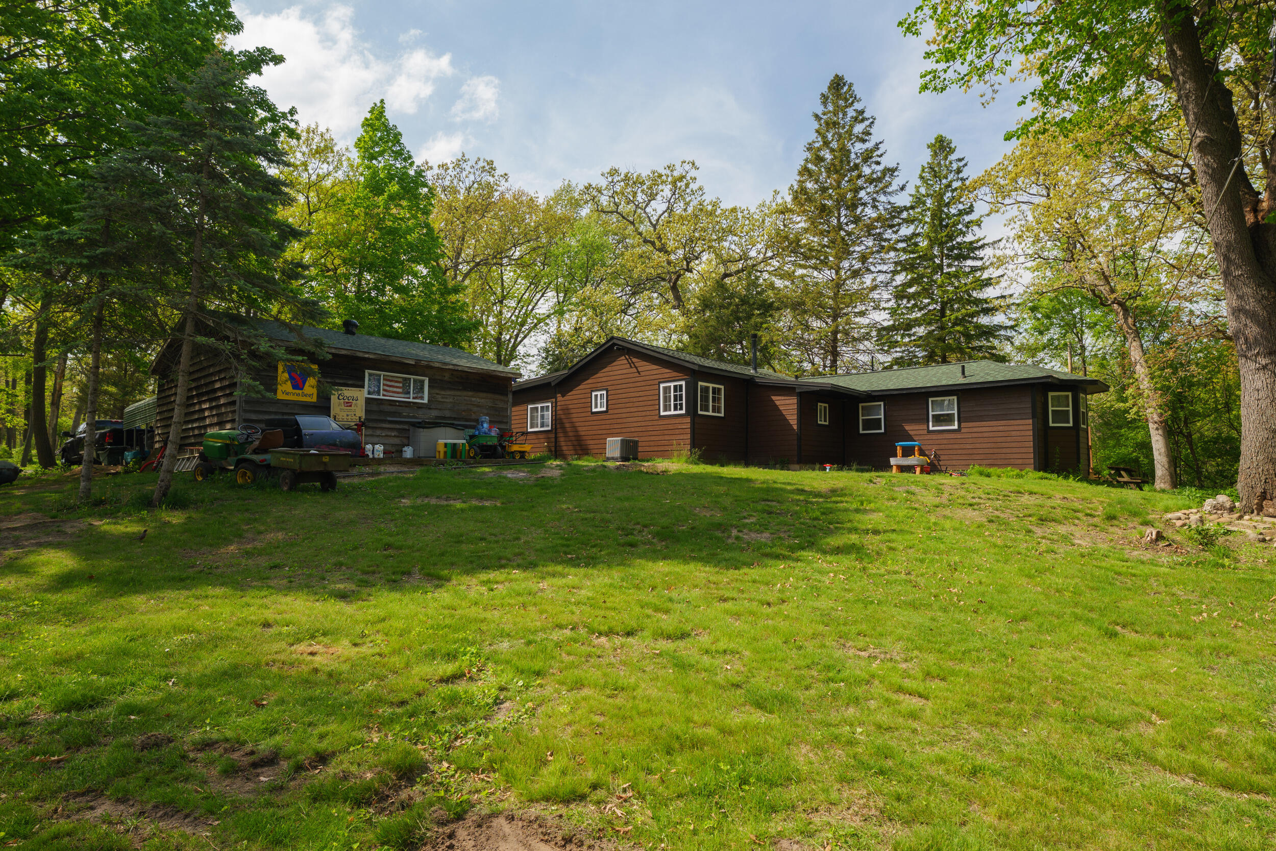 Salem Lakes, Wisconsin 53168, United States, 2 Bedrooms Bedrooms, ,1 BathroomBathrooms,Residential,Pending,131583