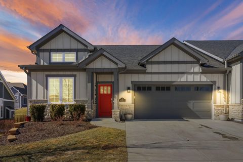 Photo of 4753 S Cottage Ln, Pleasant Prairie, WI 53158 (MLS # 1952344)