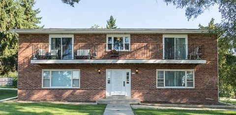 Photo of 2020 W Good Hope Rd, Glendale, WI 53209 (MLS # 1963340)