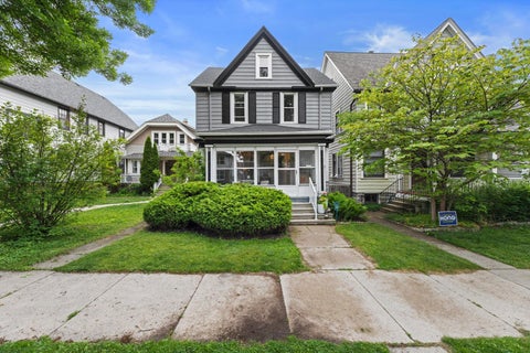 Photo of 3331 N Bartlett Ave, Milwaukee, WI 53211 (MLS # 1966434)
