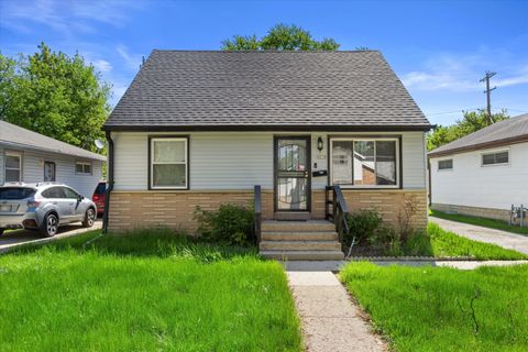 Photo of 4838 N 45th St, Milwaukee, WI 53218 (MLS # 1963087)