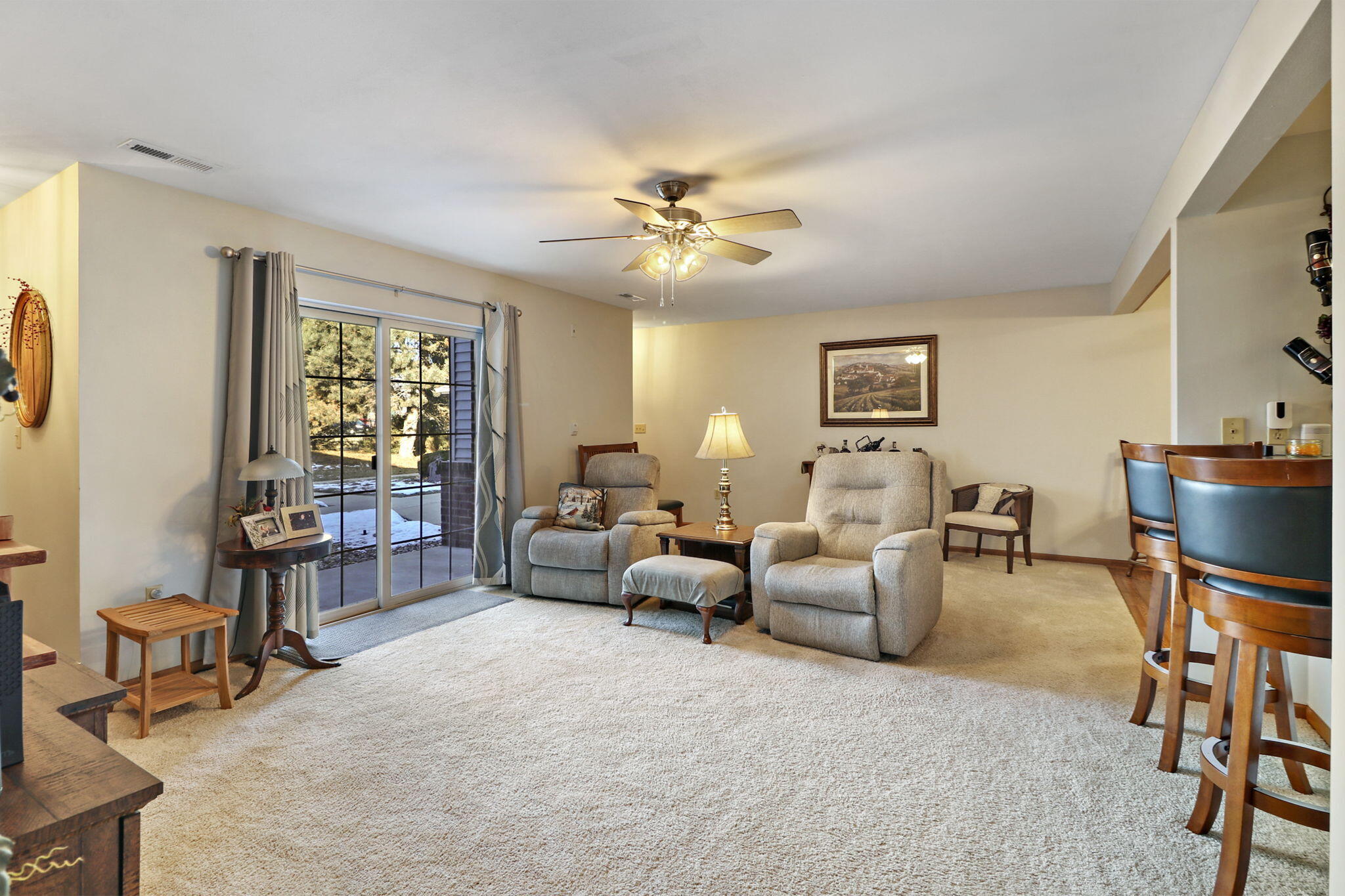 Somers, Wisconsin 53144, United States, 2 Bedrooms Bedrooms, ,2 BathroomsBathrooms,Residential,Pending,14704