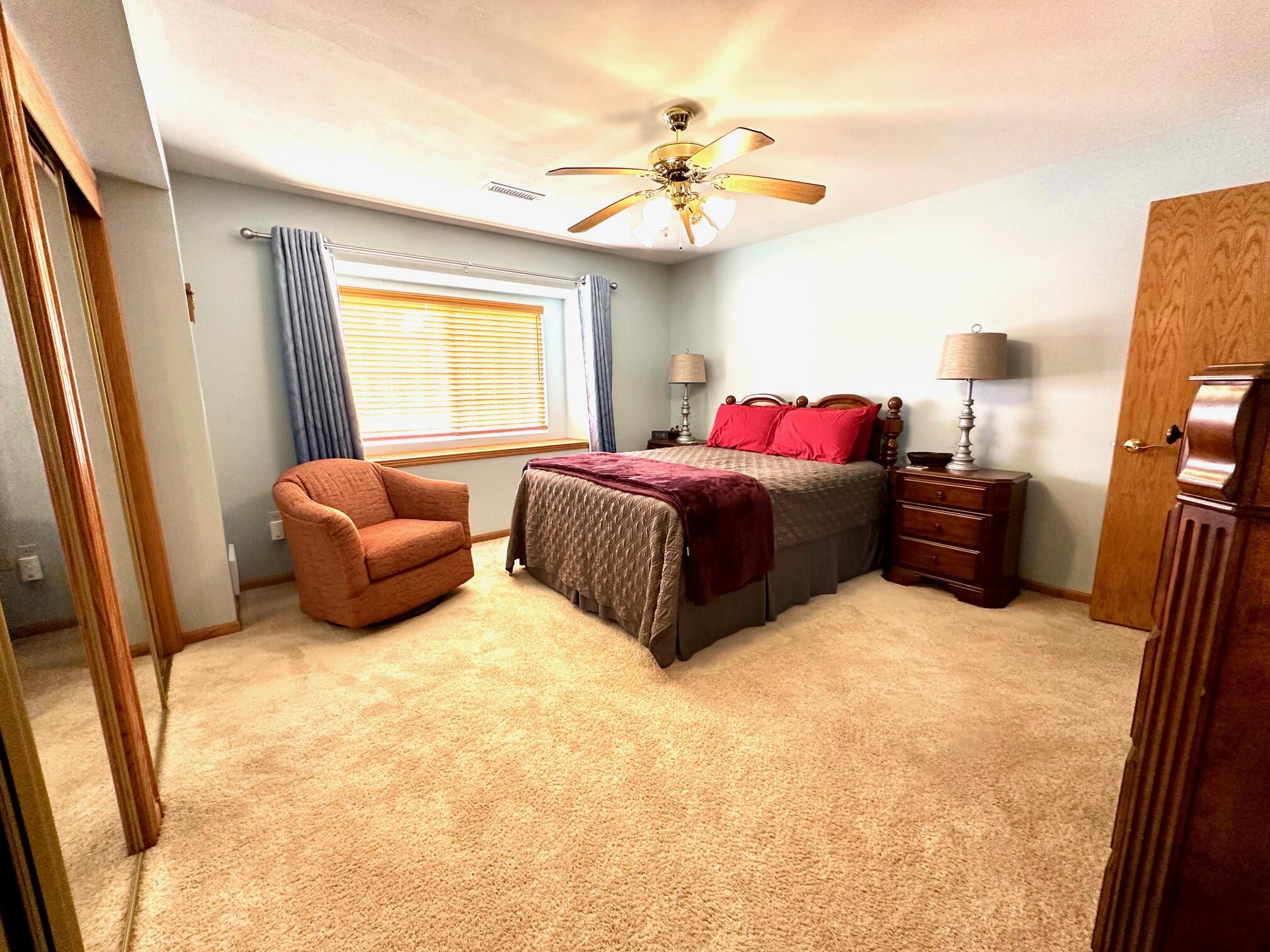 Somers, Wisconsin 53144, United States, 2 Bedrooms Bedrooms, ,2 BathroomsBathrooms,Residential,Pending,14704