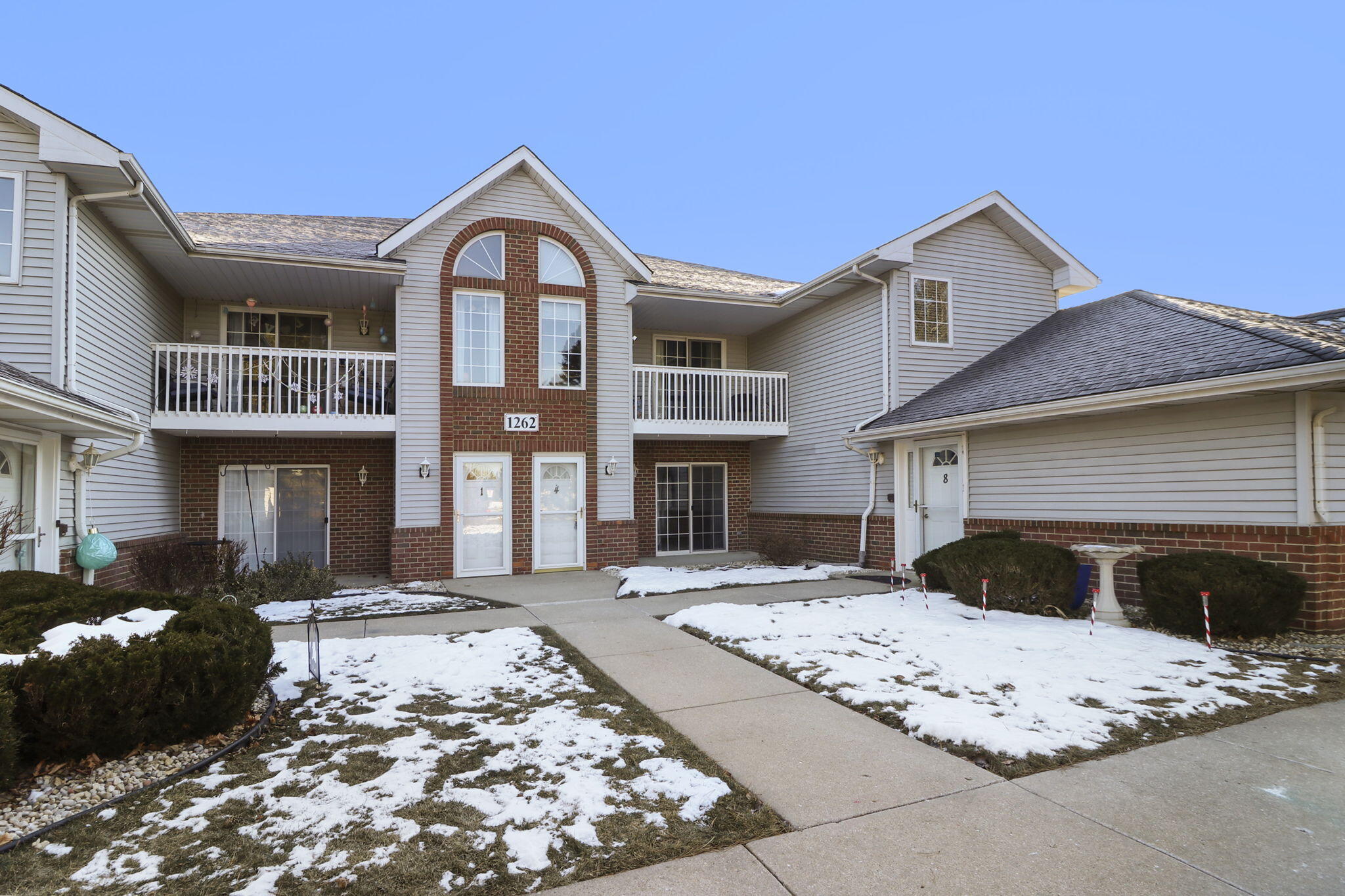 Somers, Wisconsin 53144, United States, 2 Bedrooms Bedrooms, ,2 BathroomsBathrooms,Residential,Pending,14704