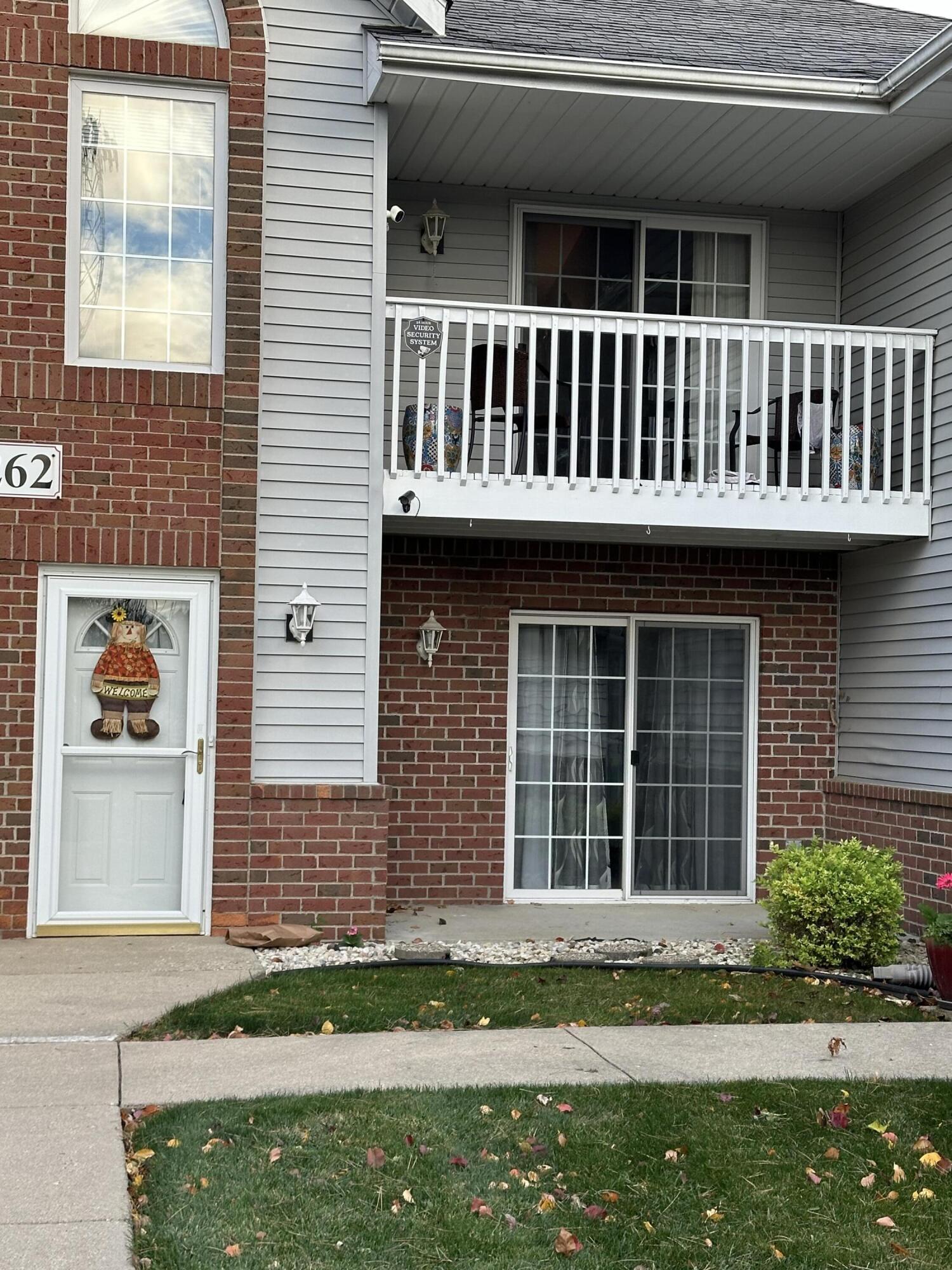 Somers, Wisconsin 53144, United States, 2 Bedrooms Bedrooms, ,2 BathroomsBathrooms,Residential,Pending,14704