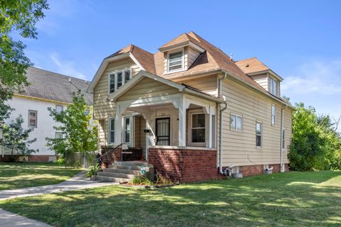 Photo of 2651 N Palmer St, Milwaukee, WI 53212 (MLS # 1907506)