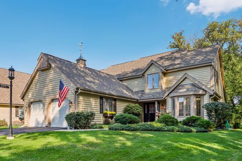 Photo of 3930 St Andrew Ct, Brookfield, WI 53045 (MLS # 1937473)