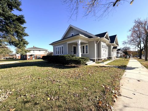 Photo of 1103 Arcadian Ave, Waukesha, WI 53186 (MLS # 1944467)