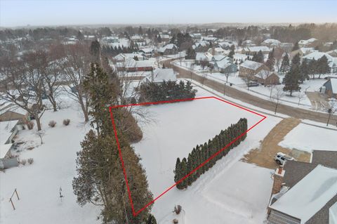 Photo of 312 Regatta Dr, Port Washington, WI 53074 (MLS # 1947619)