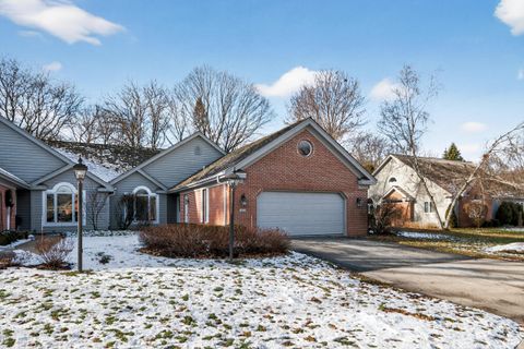 Photo of 2415 Walnut Grove Ct, Brookfield, WI 53005 (MLS # 1947072)