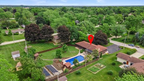 Photo of 12020 W Steven Pl, Franklin, WI 53132 (MLS # 1924099)