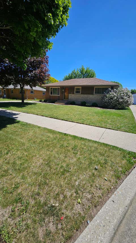 Photo of 8029 W Marion St, Milwaukee, WI 53222 (MLS # 1973369)