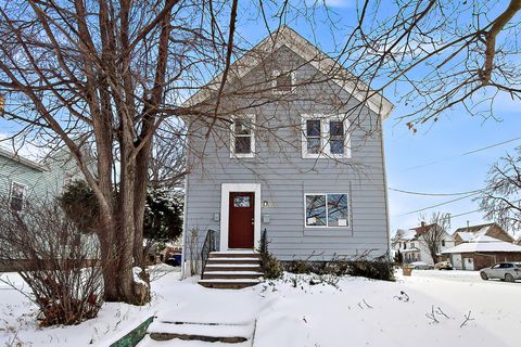 Photo of 1929 53rd St, Kenosha, WI 53140 (MLS # 1948203)