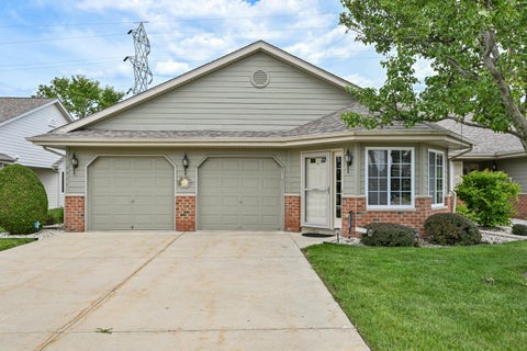 Photo of 2011 27th Ave, Kenosha, WI 53140 (MLS # 1984378)