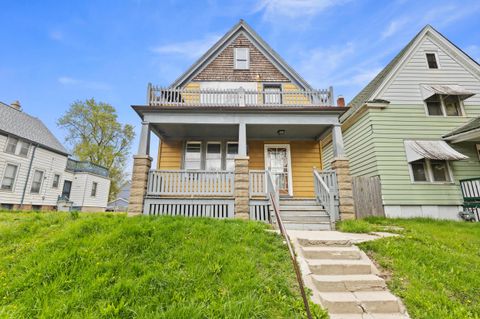 Photo of 2850 N 28th St, Milwaukee, WI 53210 (MLS # 1960807)