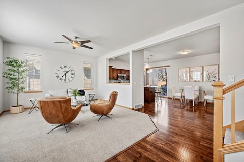 Photo of 1126 Okeeffe Ave, Sun Prairie, WI 53590 (MLS # 1959212)