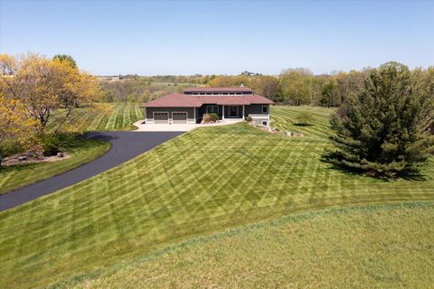 Photo of E8082 A Upper Maple Dale Rd, Viroqua, WI 54665 (MLS # 1963892)