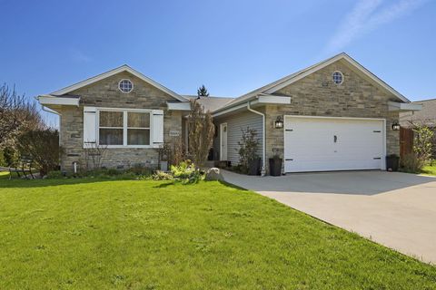 Photo of 9200 S 44th St, Franklin, WI 53132 (MLS # 1960192)