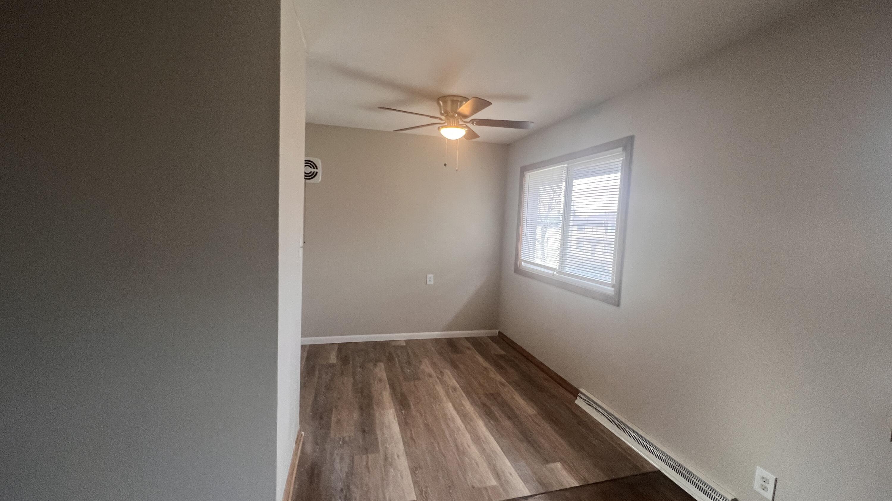 Milwaukee, Wisconsin 53225, United States, 2 Bedrooms Bedrooms, ,1 BathroomBathrooms,Residential,Active,16736