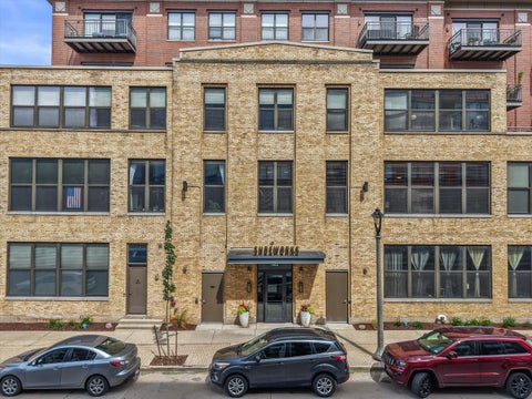Photo of 1924 N Hubbard St, Milwaukee, WI 53212 (MLS # 1975403)
