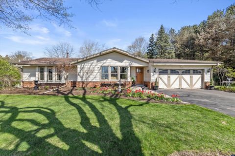 Photo of W246S6855 Maple Hill Dr, Vernon, WI 53189 (MLS # 1958467)