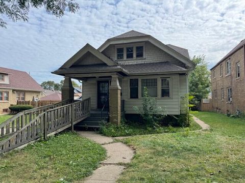 Photo of 2726 N 56th St, Milwaukee, WI 53210 (MLS # 1948983)